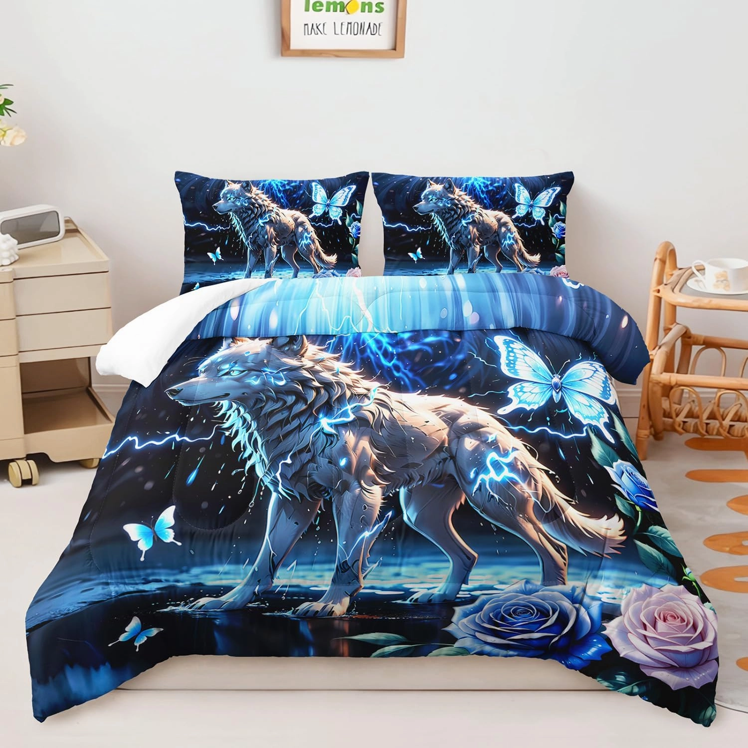 AILONEN Wolf Comforter Set Queen Size, Blue Lightning Butterfly Safari Bedding Set, 3 Pieces Teen Boys Bed in a Bag, Cool Quilt With 2 Pillowcases