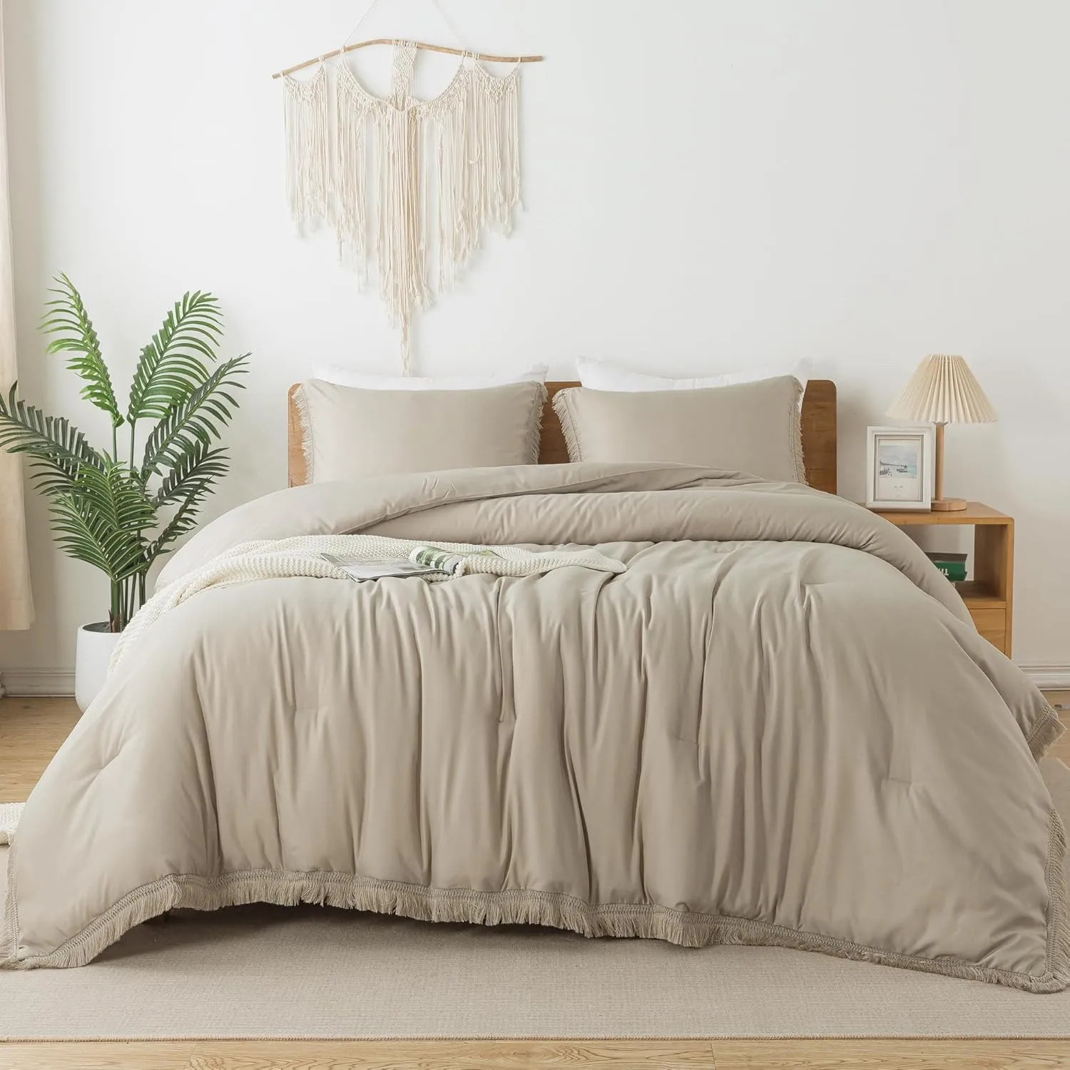 Andency Oatmeal Comforter Set Full Size, 3 Pieces Boho Tassel Lightweight Bedding Comforter Sets, All Season Soft Fluffy Fringe Bed Set (79x90In Comforter & 2 Pillowcases)