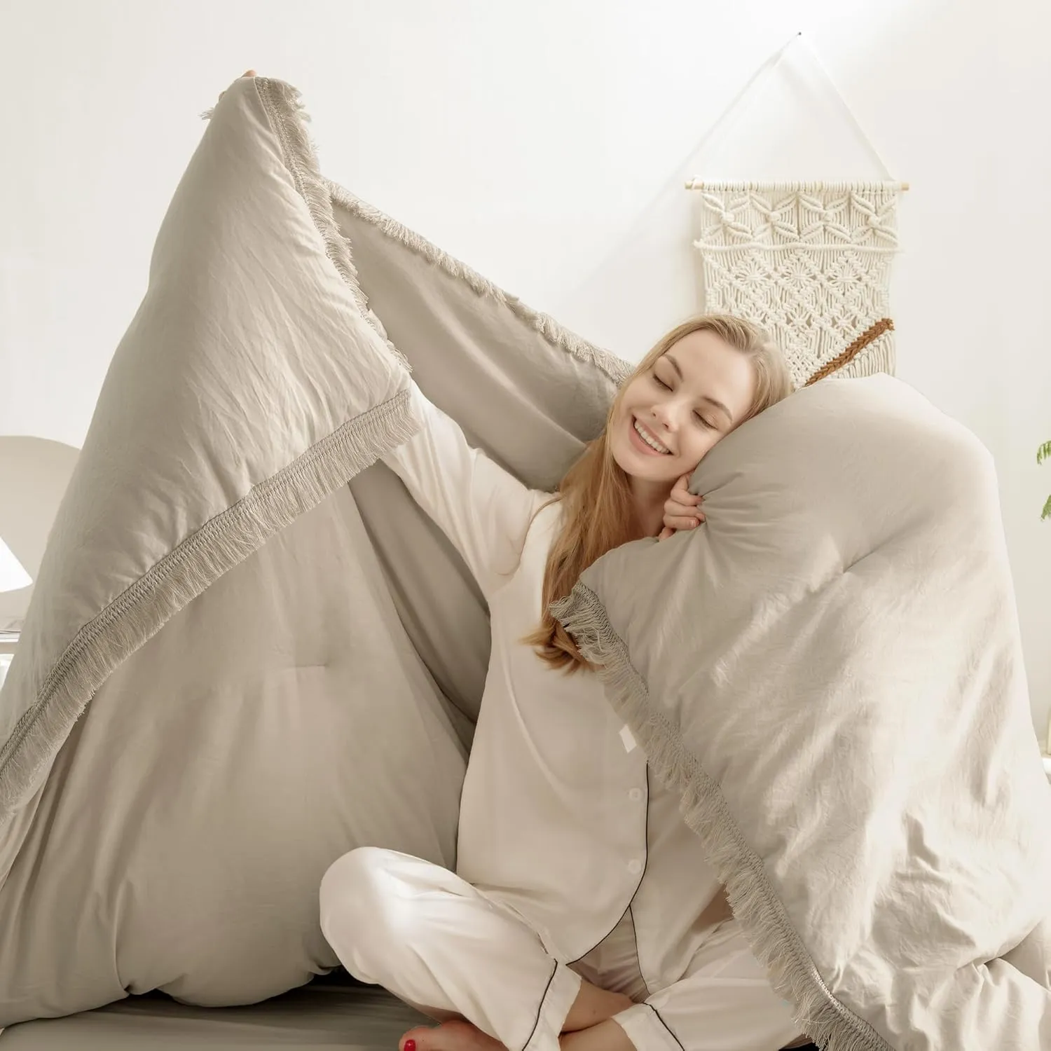 Andency Oatmeal Comforter Set Full Size, 3 Pieces Boho Tassel Lightweight Bedding Comforter Sets, All Season Soft Fluffy Fringe Bed Set (79x90In Comforter & 2 Pillowcases)