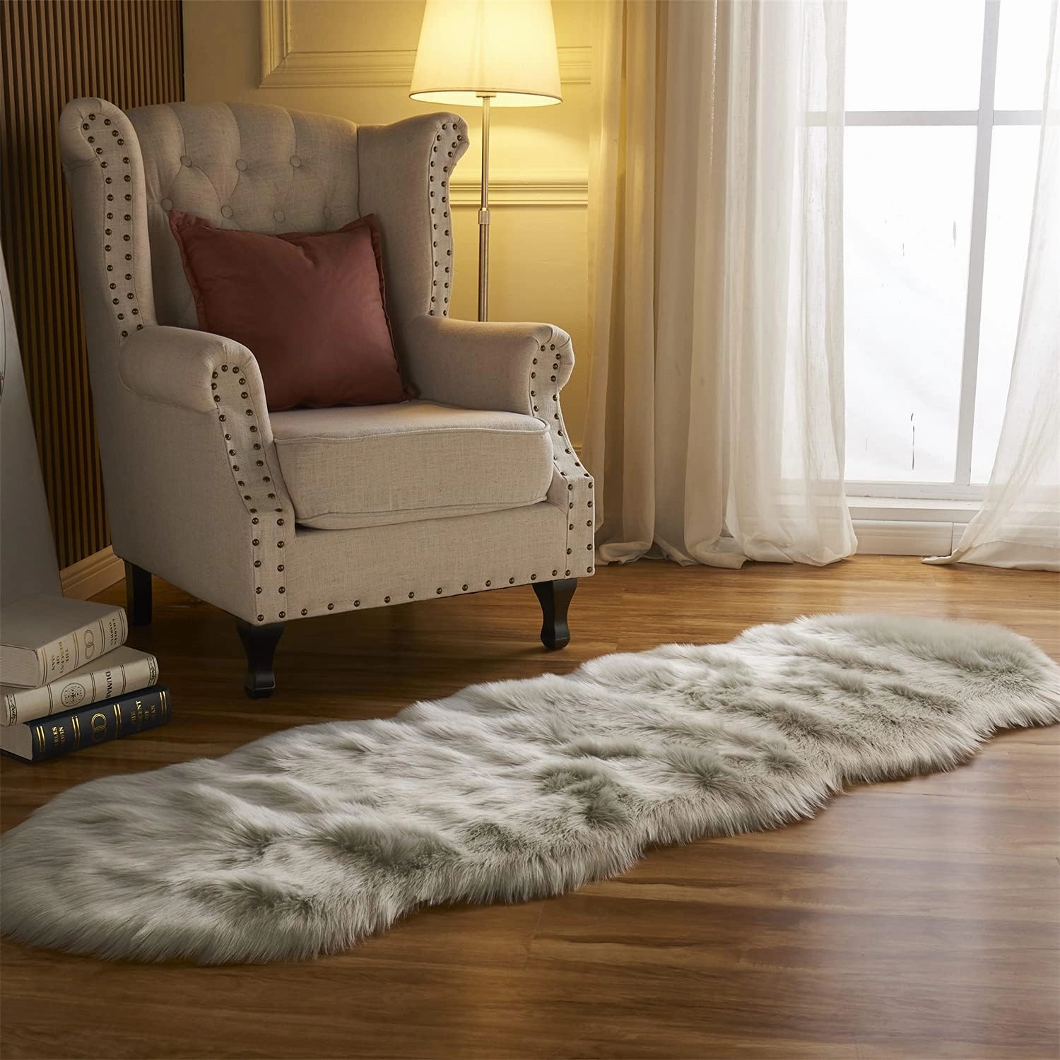 Arbosofe Ultra Soft Faux Fur Rug, Area Rugs, Light Grey Fluffy Shaggy Fur Rug for Bedroom & Living Room, Kids Room Decor, 2 x 6 Feet Sheepskin