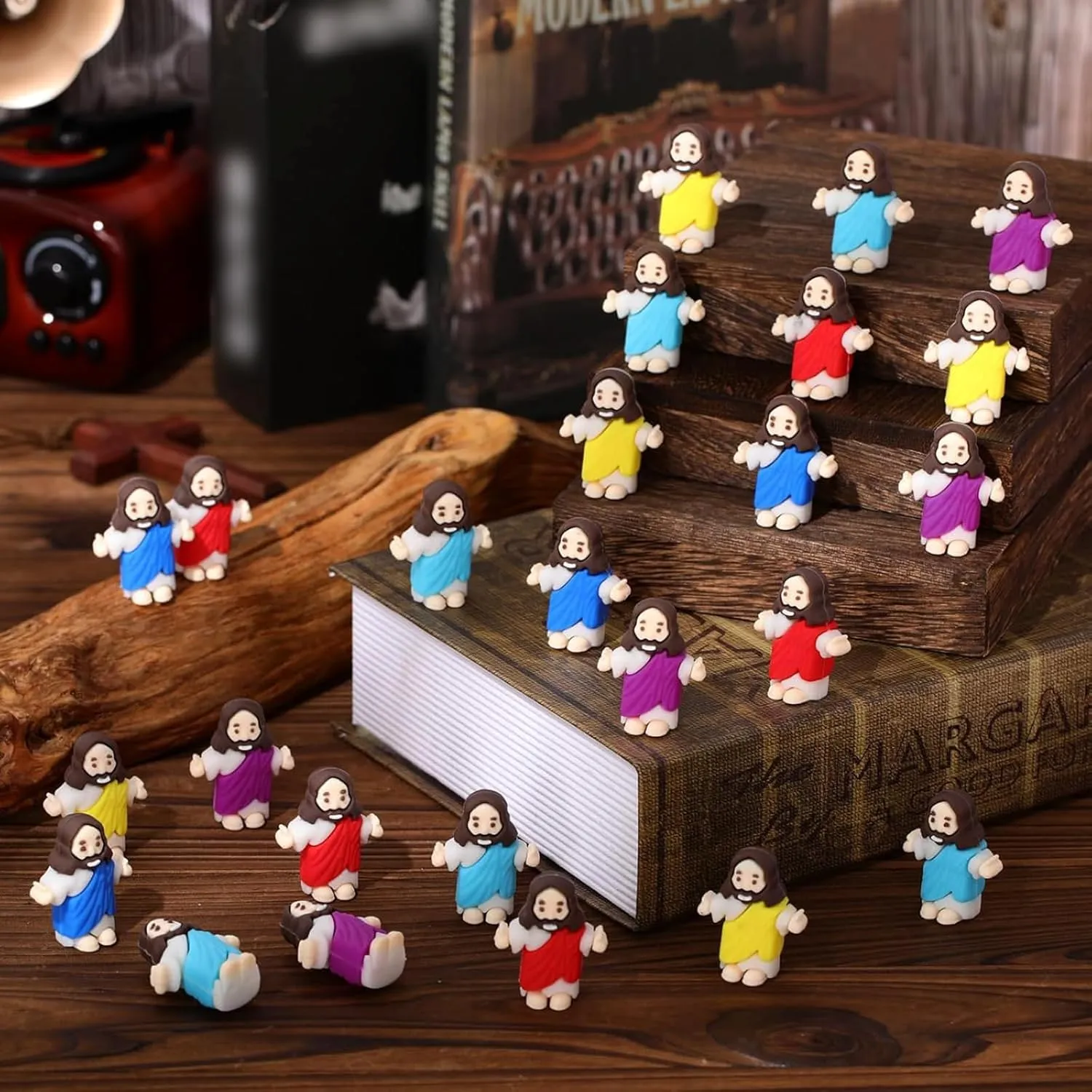 Barydat 100 Pcs Little Jesus Figures Baby Mini Jesus Figurines Bulk to Hide and Seek Tiny Miniature Christ Savior Figurine Toy Religious Gift for Easter Egg Stuffer Sunday School Baptism, Multicolor
