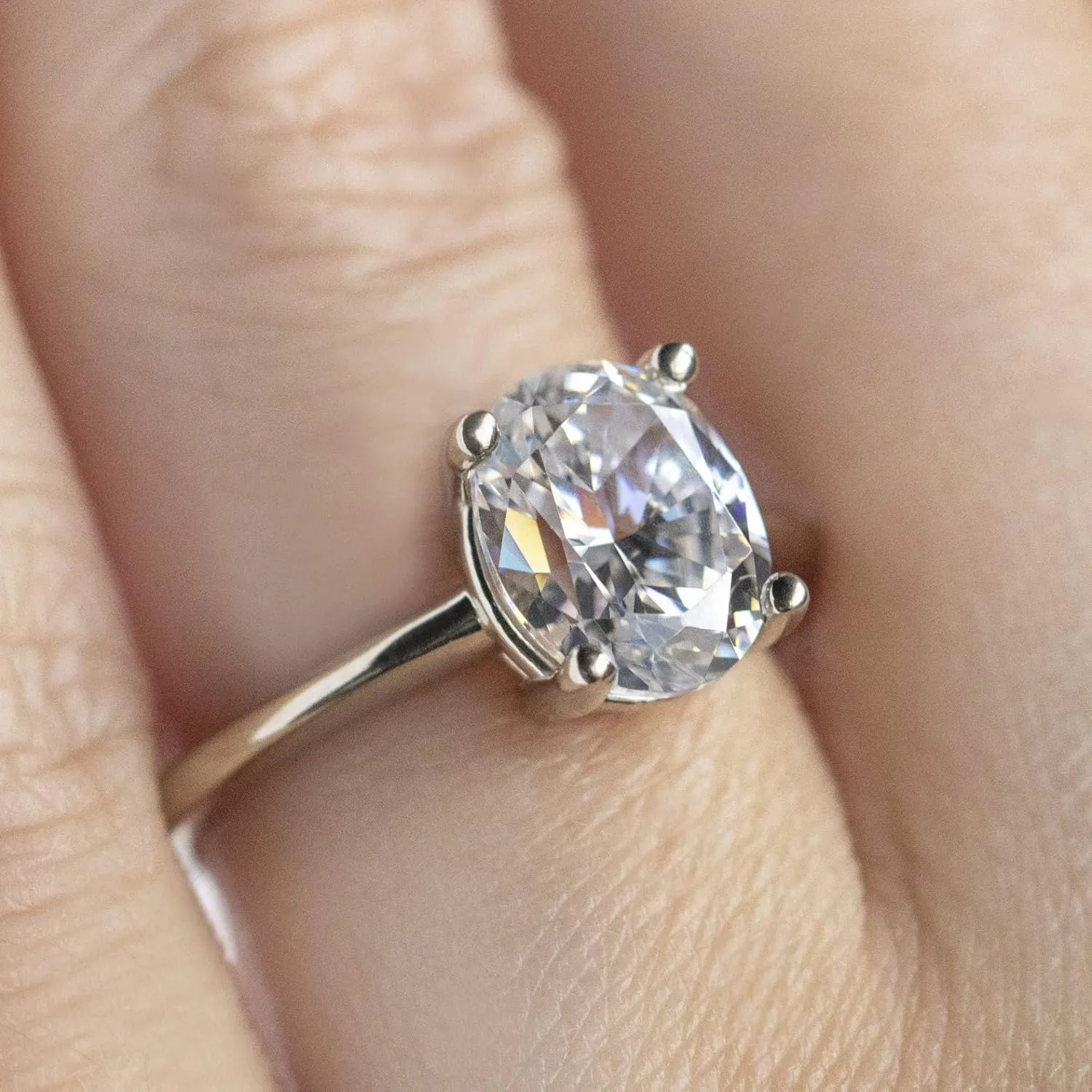 Basket Set Classic Engagement Ring, Oval Cut 4.00CT, VVS1 Clarity, Colorless Moissanite Ring, 925 Sterling Silver Ring, Promise Ring, Wedding Ring, Perfact for Gift Or As You Want