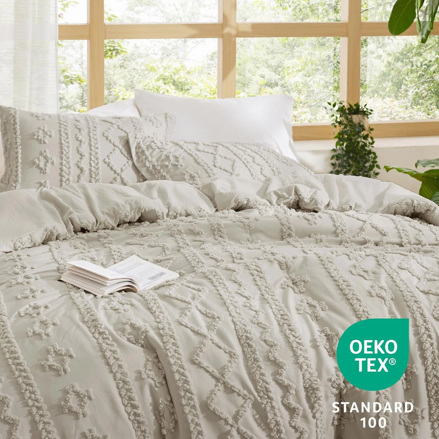 Bedsure Tufted Boho Comforter Set King Size - Linen Boho Bed Set, GentleSoft™ 3 Pieces Farmhouse Shabby Chic Embroidery Bedding, Gifts for Woman, Soft Jacquard King Comforter for All Seasons