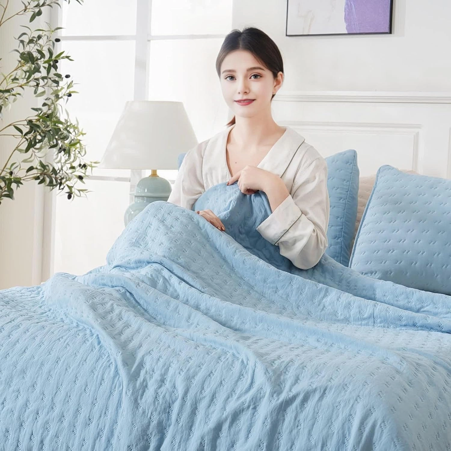 Blue Quilt Bedding Set with Pillow Sham, Breathable Lightweight Bed Spread, Soft Oversized Bedspread Coverlets for Twin Bed, All Seasons, 2 Pieces, 1 Quilt (68x90), 1 Pillow Sham (20x26)