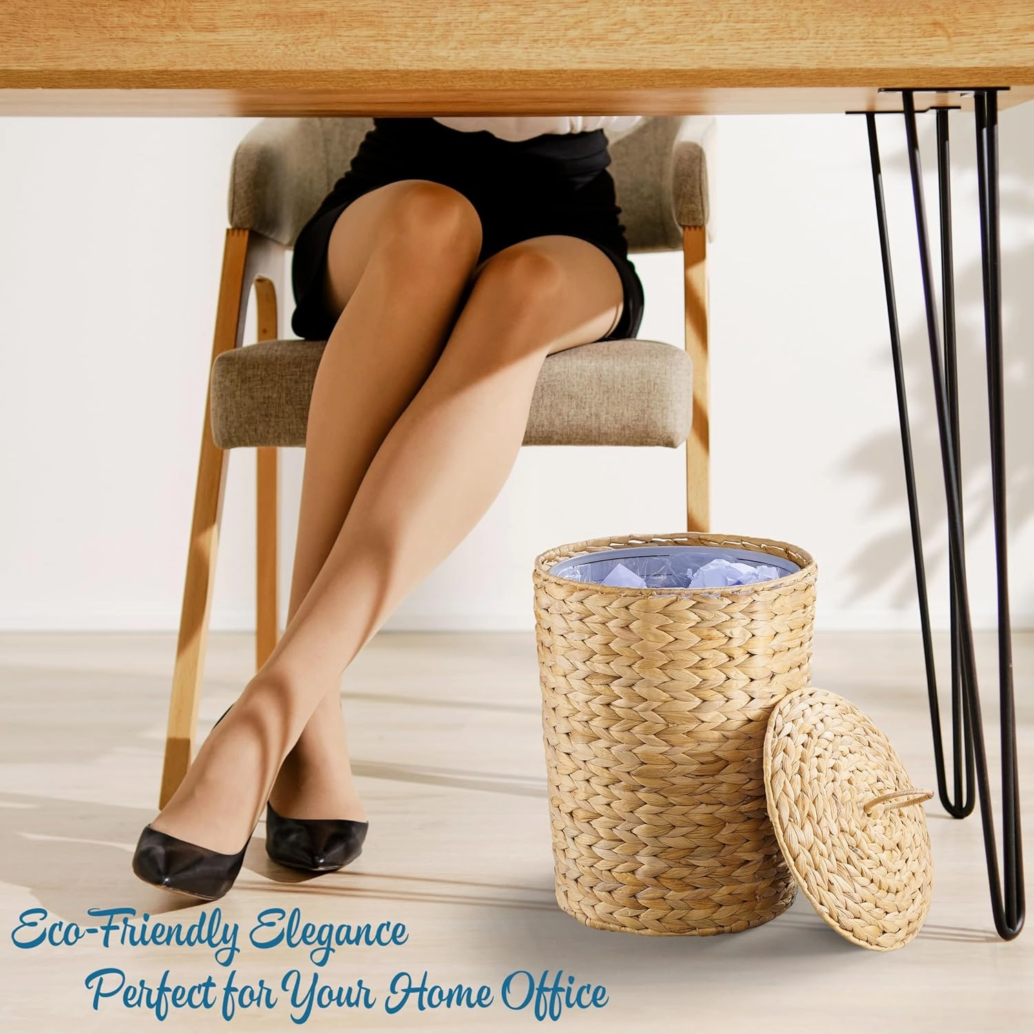 BLUEWEST 4.5 Gallons Wicker Trash Can with Lid and Removable Liner, Wicker Rattan Bathroom Trash Can, Large Woven Bin for Office, Hyacinth Waste Basket for Bedroom, Living Room, Kitchen