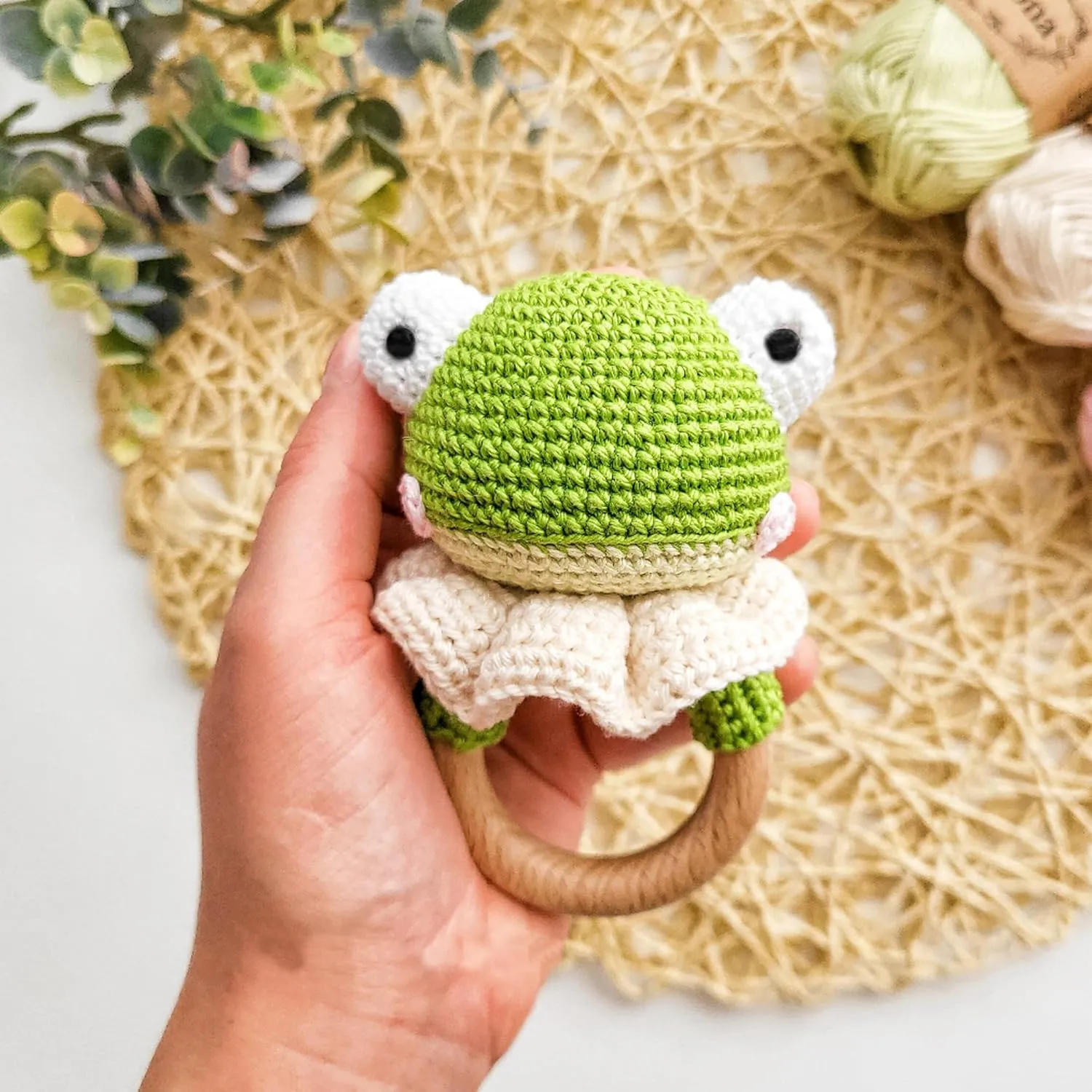 DICHA Wood Baby Rattle-Crochet Baby Rattle- Infant Rattle Sensory Development Wooden Toys Set-includes Beech Wooden Teething Ring-Frog