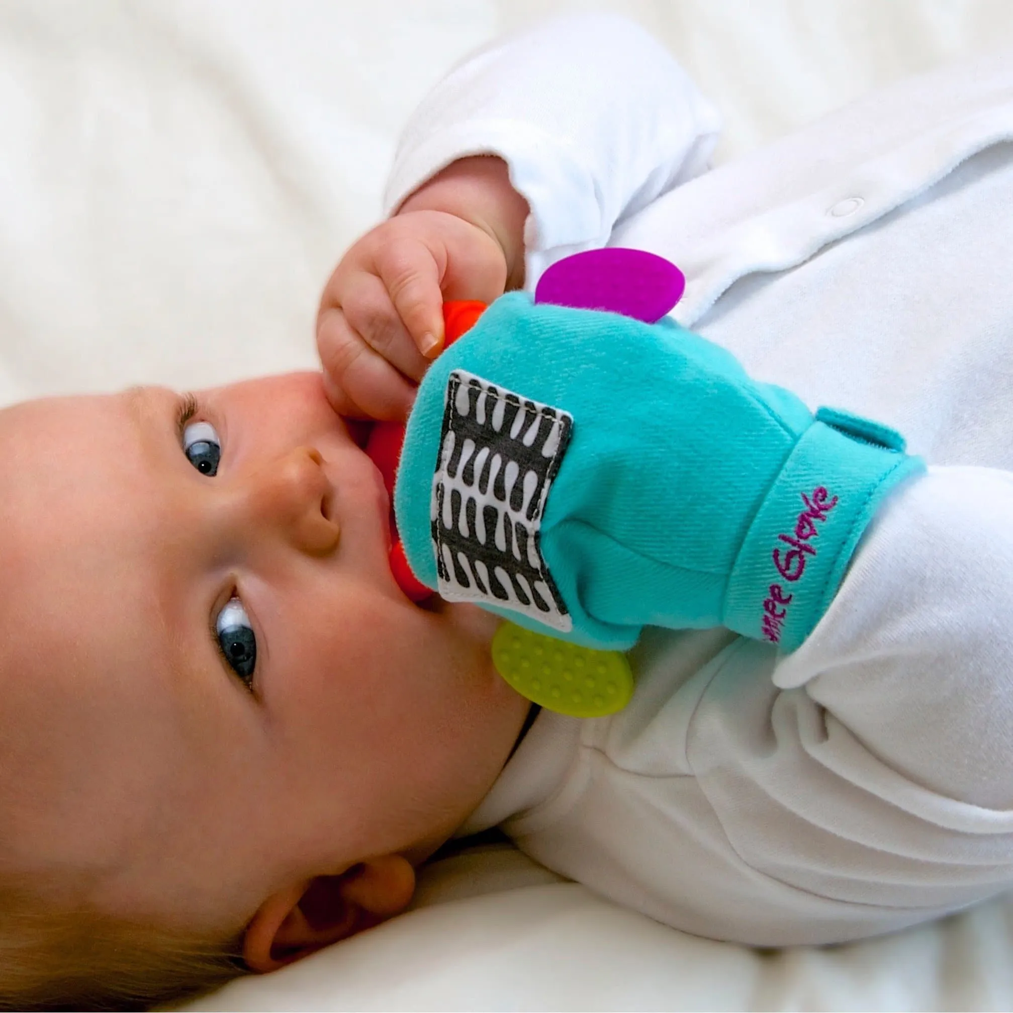 Gummee glove teething mitten Turquoise and Heart shaped ring