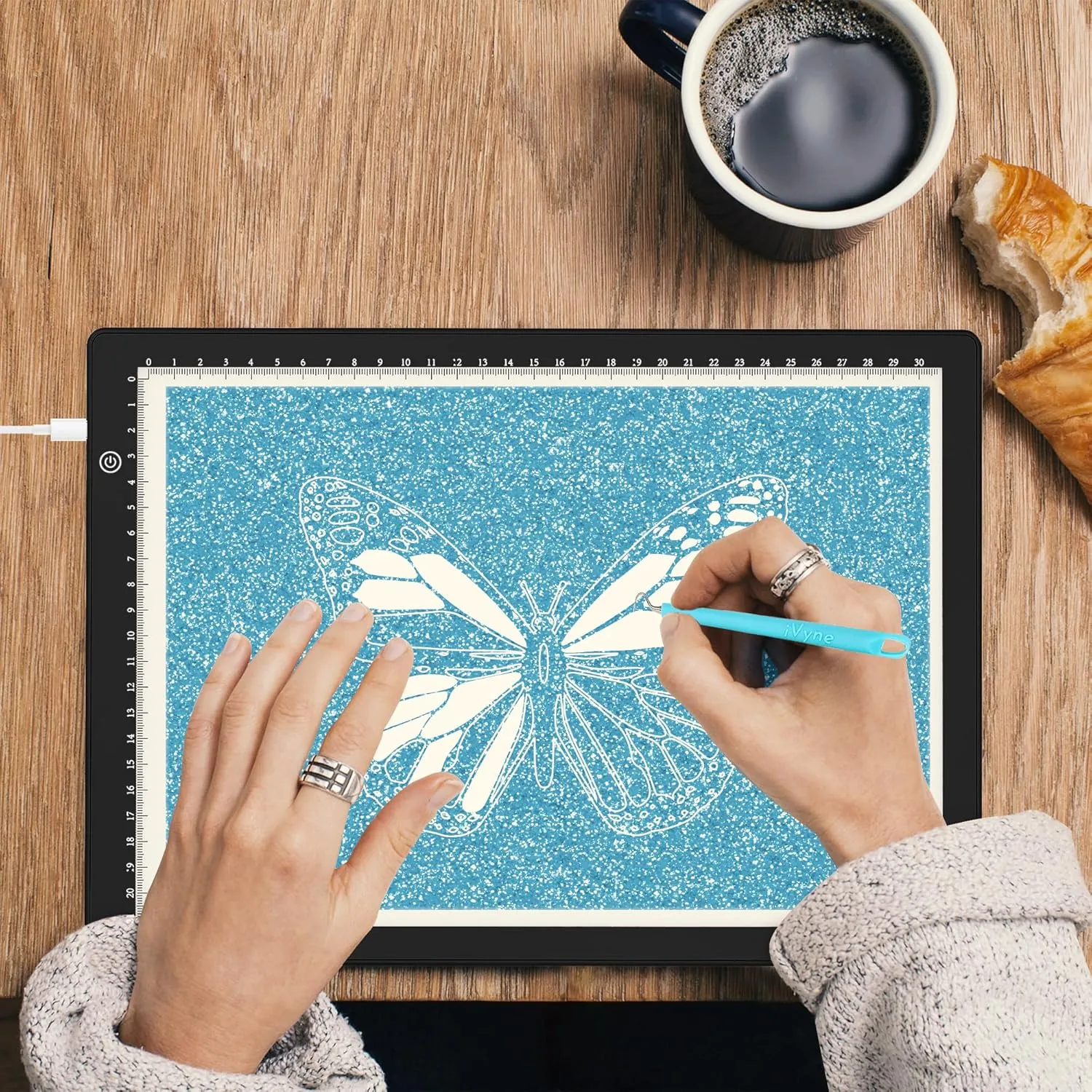 iVyne Corded Light Pad for Weeding Vinyl & Diamond Painting - A4 Light Box for Sketching & Tracing (Black)