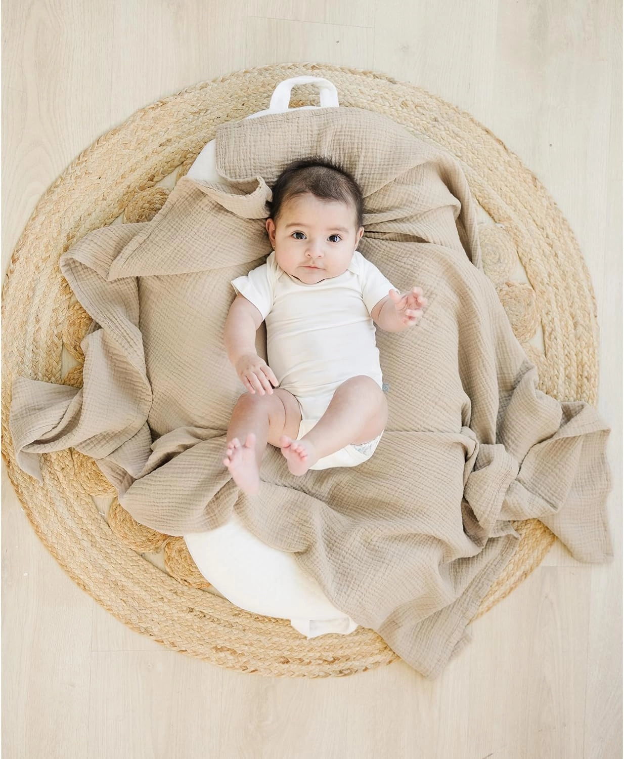 Konssy 3 Pack Muslin Swaddle Blankets for Unisex, Newborn Receiving Blanket, Large 47 x 47 inches, Soft Breathable Muslin Baby Swaddles for Boys & Girls