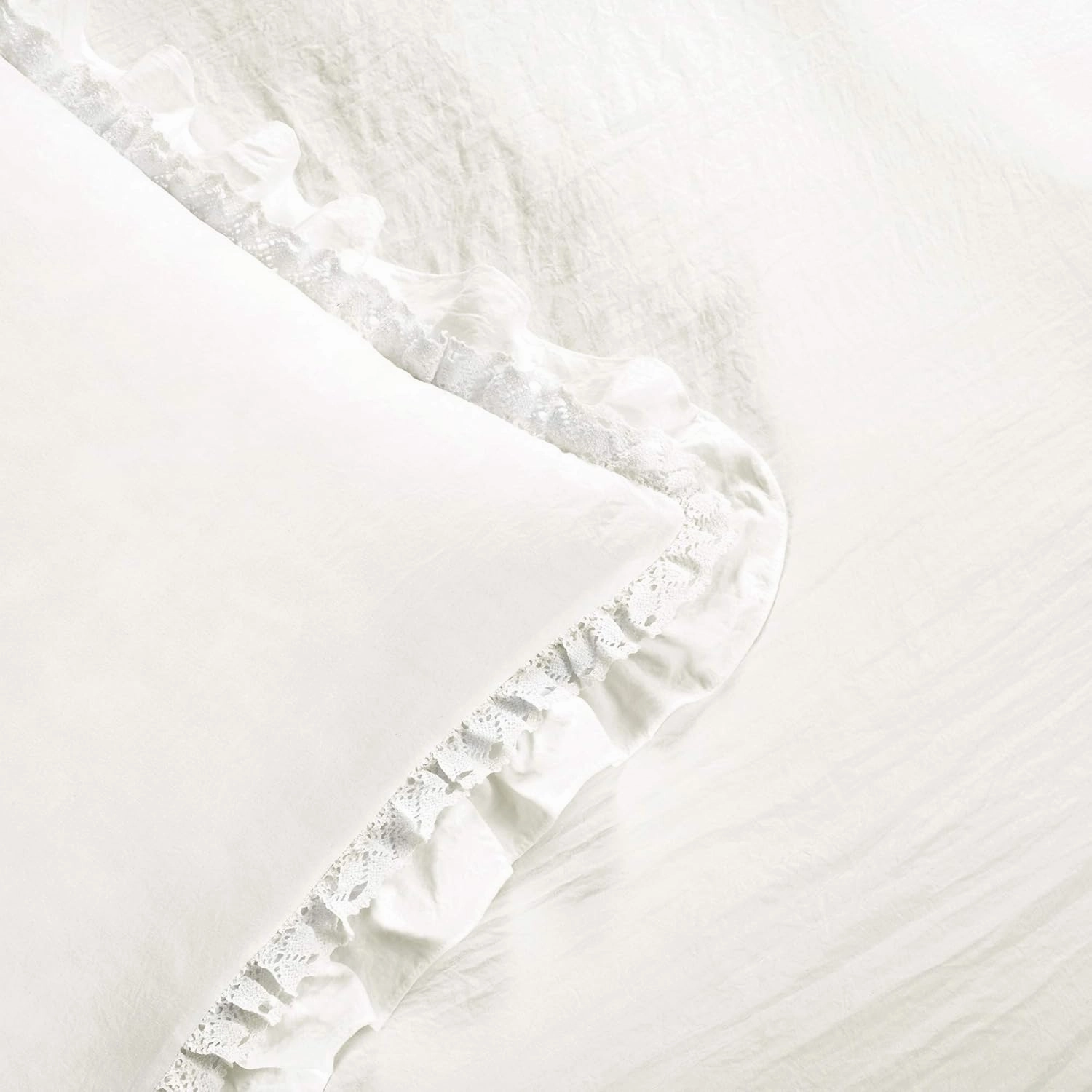 Lush Decor - Comforter Set, Luxurious Bedding with Matching Shams, Ruffle Lace Design, Shabby Chic Room Decor (Ella White, Full/Queen)