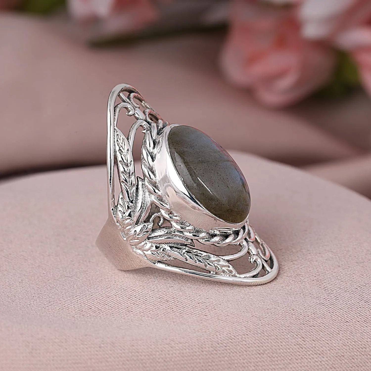 Mystic Allure Labradorite 925 Sterling Silver Filigree Chunky Ring