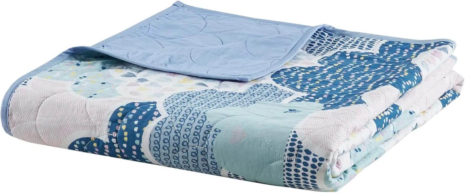 Reversible Cotton Quilt Set - Vibrant Fun, Playful Print, All Season Children Bedding Coverlet Bedspread, Decorative Pillow, Bedroom Décor, Twin/Twin XL, Cloud Blue 4 Piece