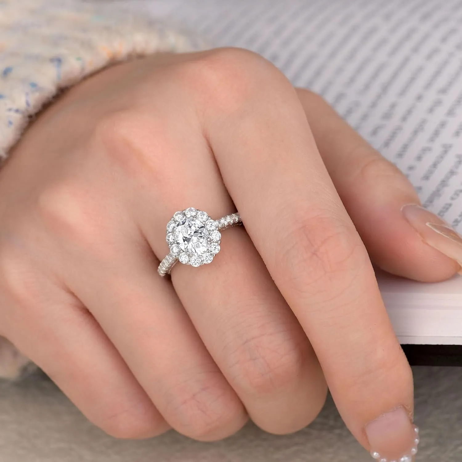 SHELOVES Oval Halo Engagement Rings for Women AAAAA Cubic Zirconia Wedding Rings 925 Sterling Silver Sz 5-10