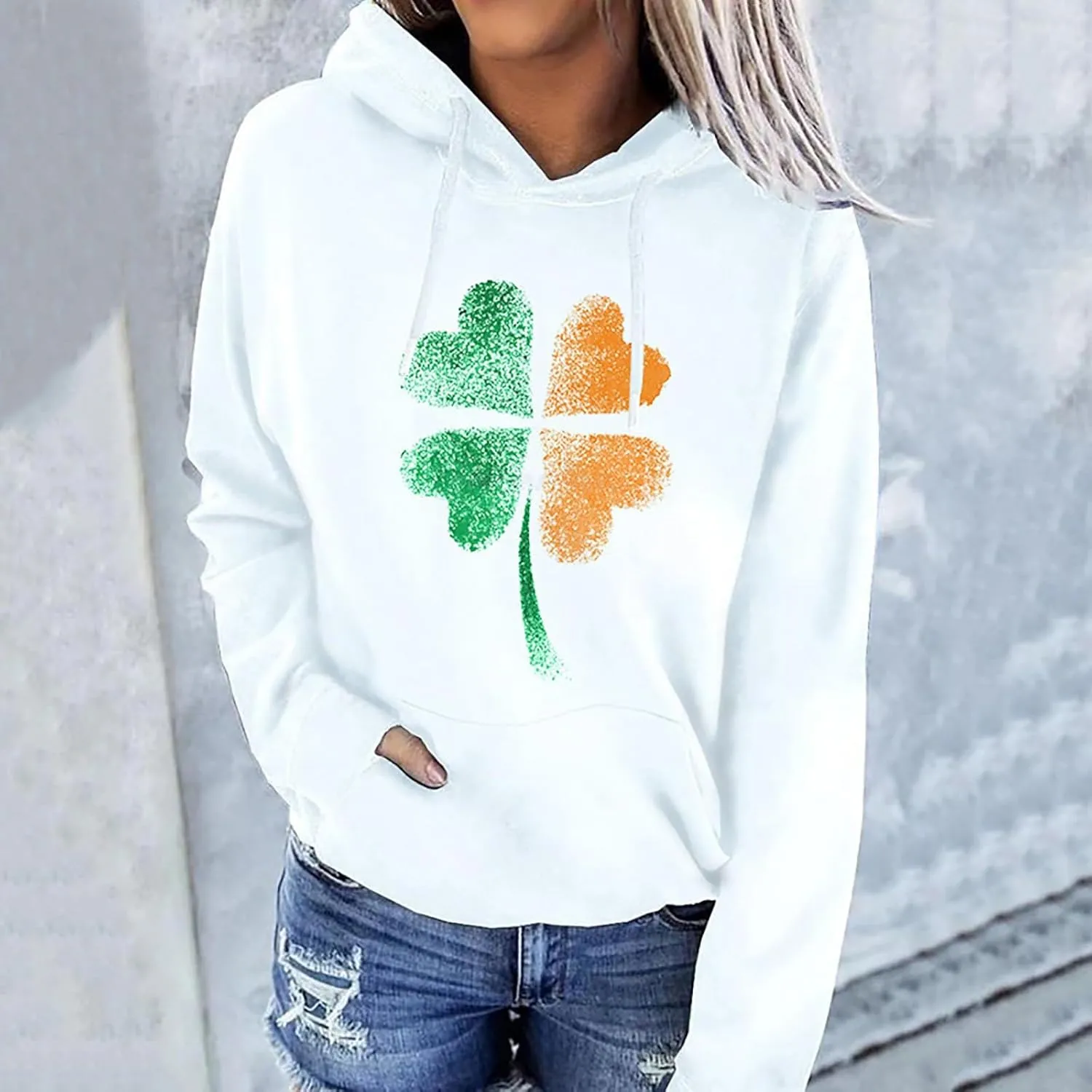 St. Patrick's Day Hoodies for Women Long Sleeve Casual Loose Pullover Tops Four Leaves Clover Shamrock 3D Printed Sweatshirts
