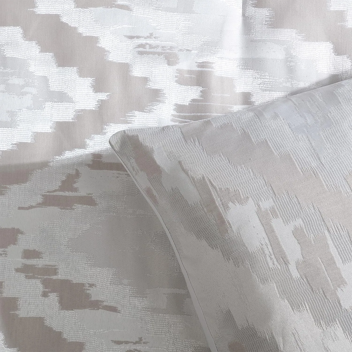 Tahari Home - King Size Comforter, 5-Piece Jacquard Bedding Set with Matching Shams & Decorative Pillows (Lilliana Collection, Light Grey)