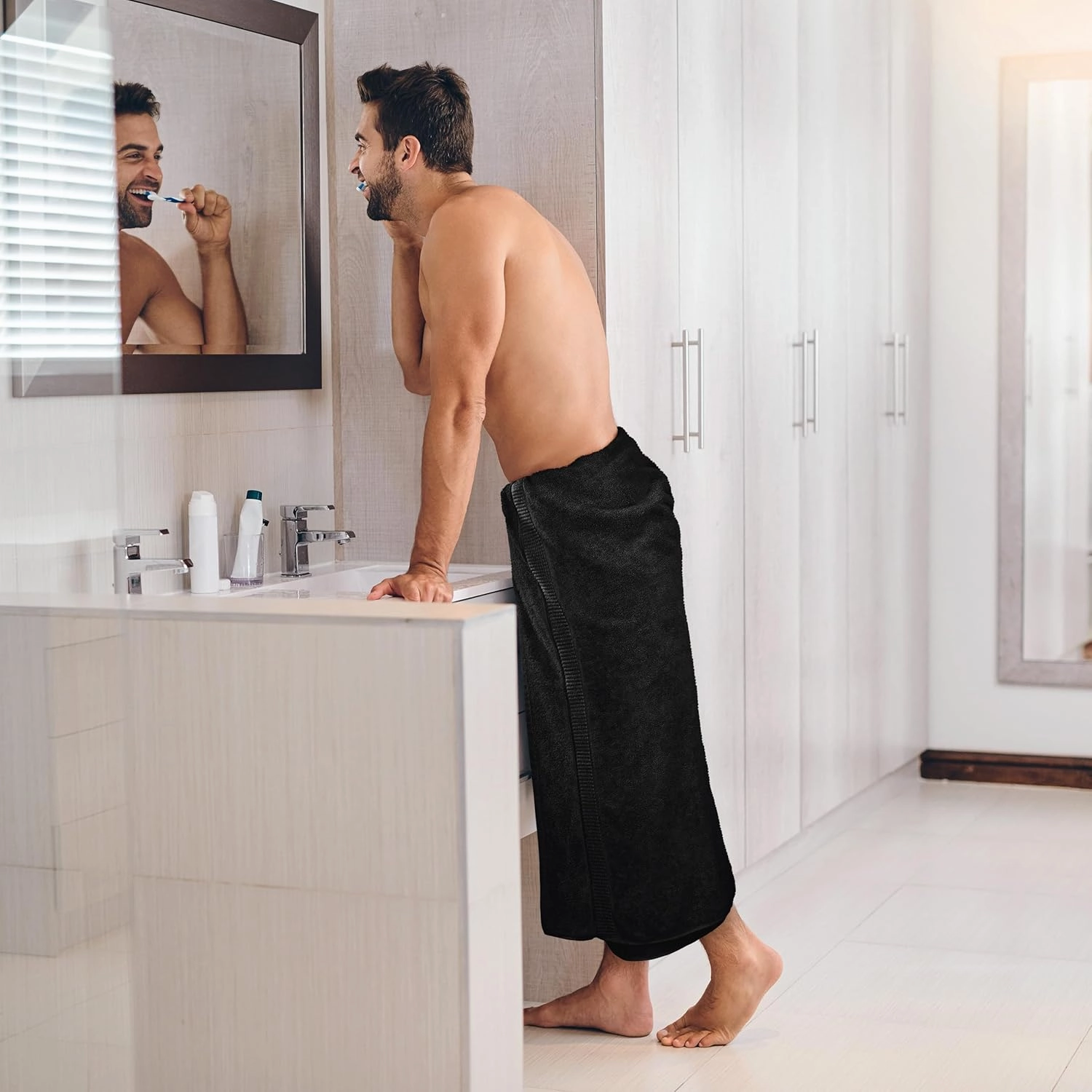Utopia Towels - Luxurious Jumbo Bath Sheet 2 Piece - 600 GSM (35X70 Inches) 100% Ring Spun Cotton - Highly Absorbent and Quick Dry Extra Large Bath Towel - Super Soft Hotel Quality Towel (Black)