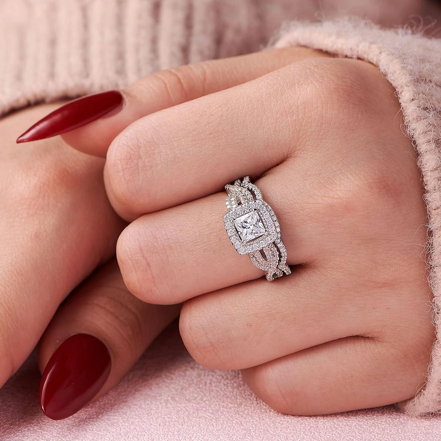 Wuziwen Halo Wedding Ring Sets for Women S925 Silver Engagement Rings Wedding Band Set for Her CZ