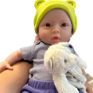 YIQI 18.5 inches Full Silicone Newborn Baby Doll not Vinyl Soft Silicone Baby Lifelike Reborn Doll Present Collectible Washable (Tan)